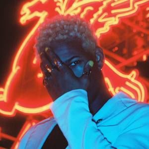 Meet your Posher, Khalil